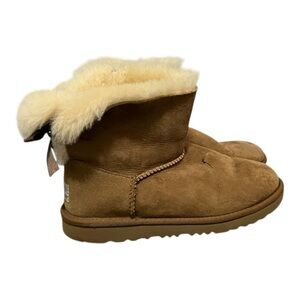 UGG Mini Bailey Bow II Boot 1017397k  Suede Big Girl Size 4